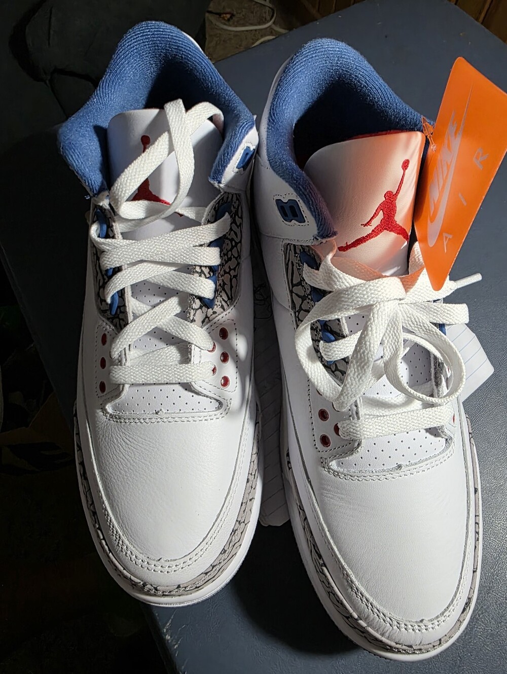 Jordan 3 Retro "True Blue" Basketball Sneakers - White / Blue Size 9m. - Picture 6 of 9